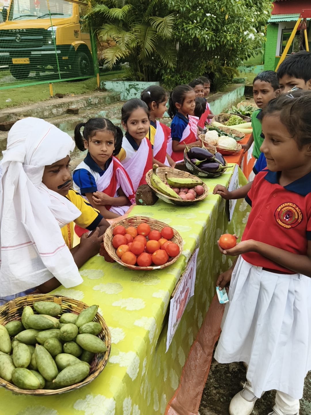 लातेहार ग्रीनफील्ड एकेडमी में किसान सप्ताह संपन्न, बच्चों ने लगाये सब्जी स्टॉल