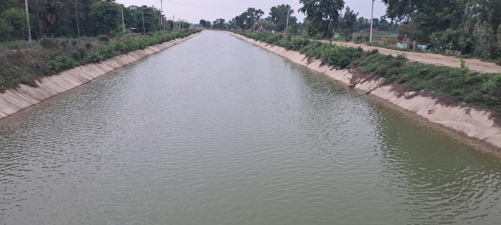 औरंगाबाद: भीम बराज से मुख्य नहर में छोड़ा 1024 क्यूसेक पानी, अधूरे गेटों ने रोकी सिंचाई की रफ्तार