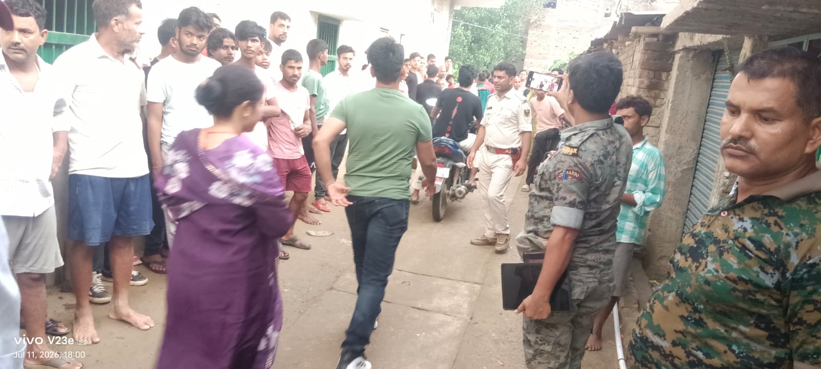 देह व्यापार की शिकायत पर तीन महिलाएं हिरासत में, पुलिस कर रही पूछताछ