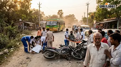 चकिया-केसरिया मुख्य पथ पर सड़क हादसा, वृद्ध की मौत और बाइक चालक गंभीर