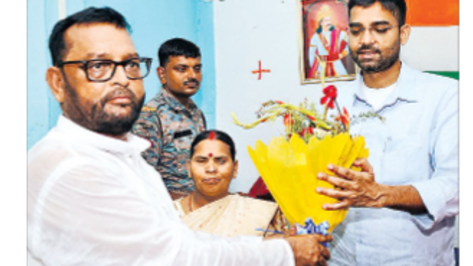 ये 24 साल की आयुषी है। (13).jpg