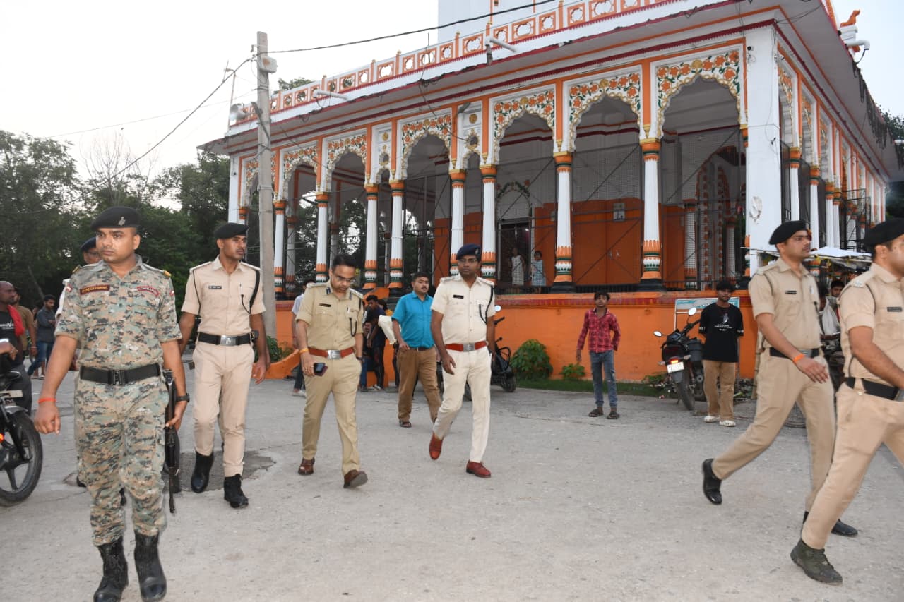 बेतिया में एसएसपी का औचक निरीक्षण, थाना से लेकर शहर की सुरक्षा व्यवस्था तक परखी