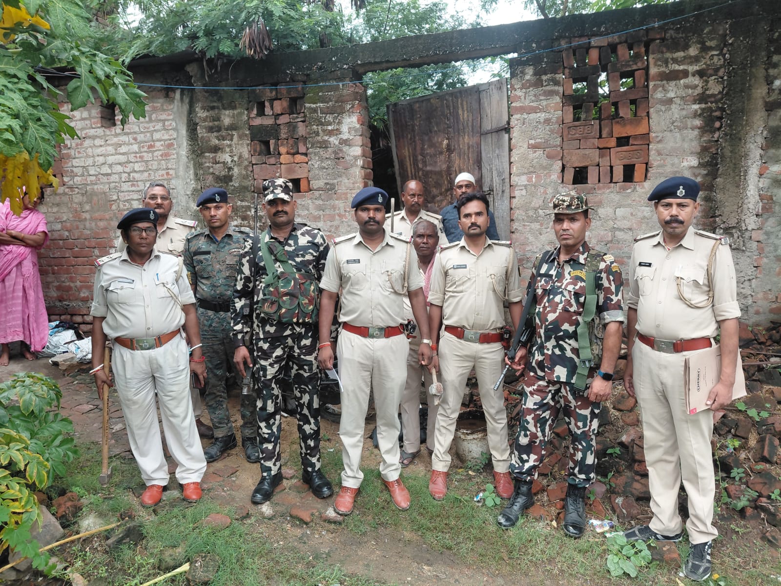 पीरीबाजार पुलिस की कार्रवाई: 2016 के चर्चित गोलीकांड का फरार आरोपी नपा, घर की हुई कुर्की-जब्ती