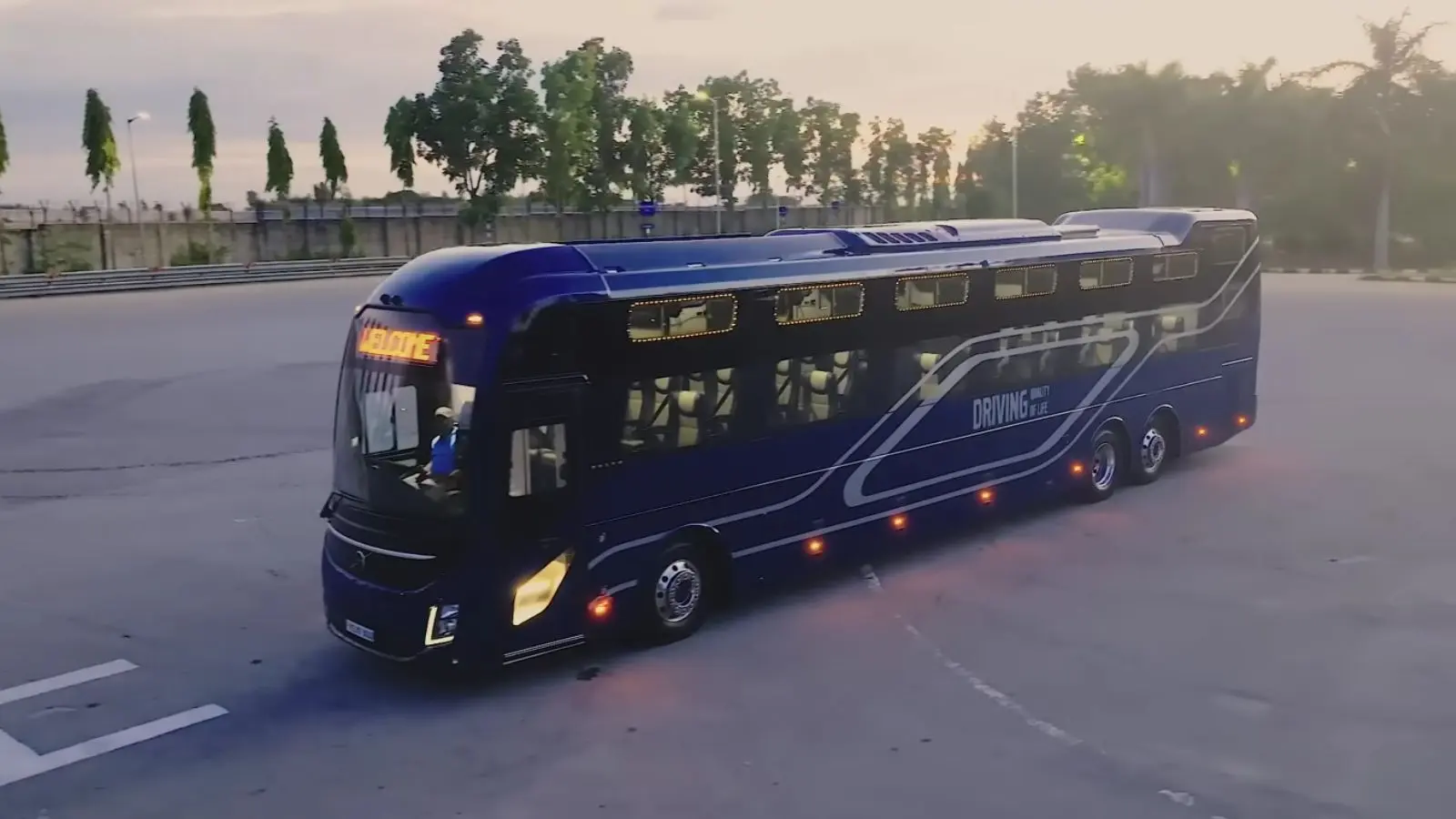 Volvo 9600 Seater-Sleeper बस से उठा पर्दा, 360° कैमरा, TPMS और लग्जरी इंटीरियर से है लैस