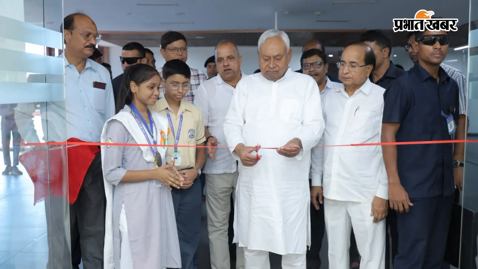 पटना बापू टावर में गांधी जी की दुर्लभ यादों का प्रदर्शन, नीतीश कुमार ने किया उद्घाटन