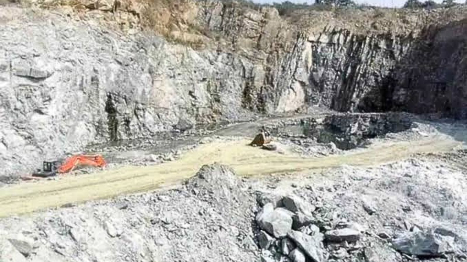 पत्थर खनन (सांकेतिक तस्वीर)
