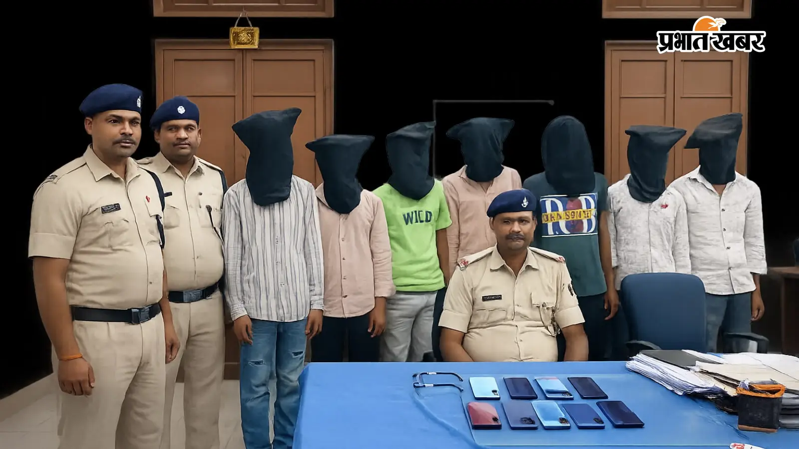 पटना जंक्शन से 7 शातिर मोबाइल चोर गिरफ्तार, चोरी के 7 फोन बरामद