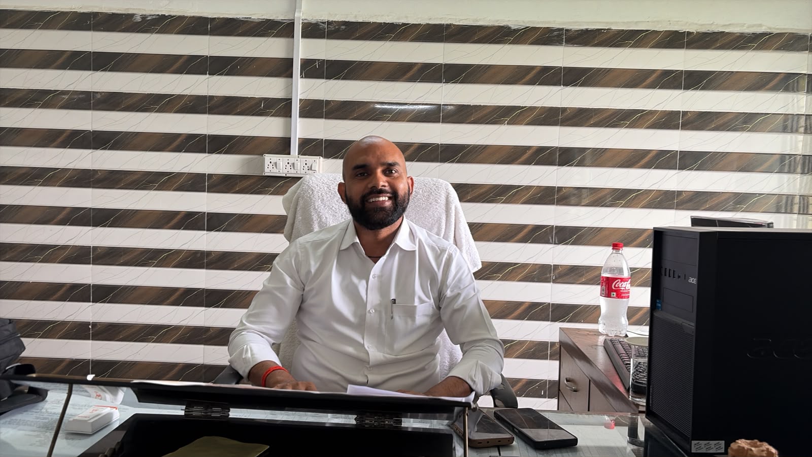 बंजरिया में नए सीओ की एंट्री, कहा- दलालों को नहीं मिलेगी जगह, भूमि विवादों का होगा तेजी से निपटारा