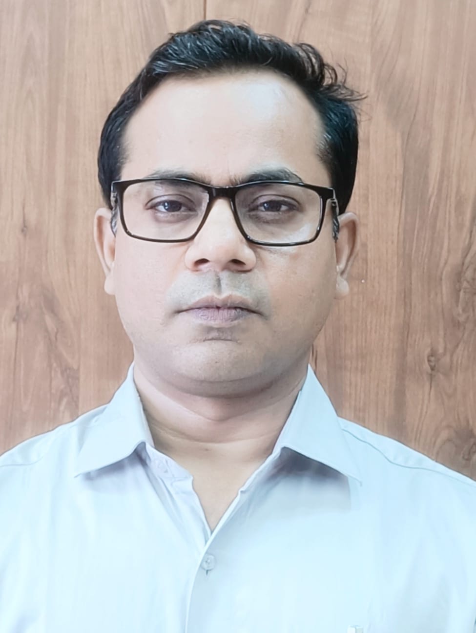 अररिया के नए डीईओ ने संभाला पदभार, गुणवत्तापूर्ण शिक्षा और ड्रॉपआउट रोकना बताया प्राथमिकता