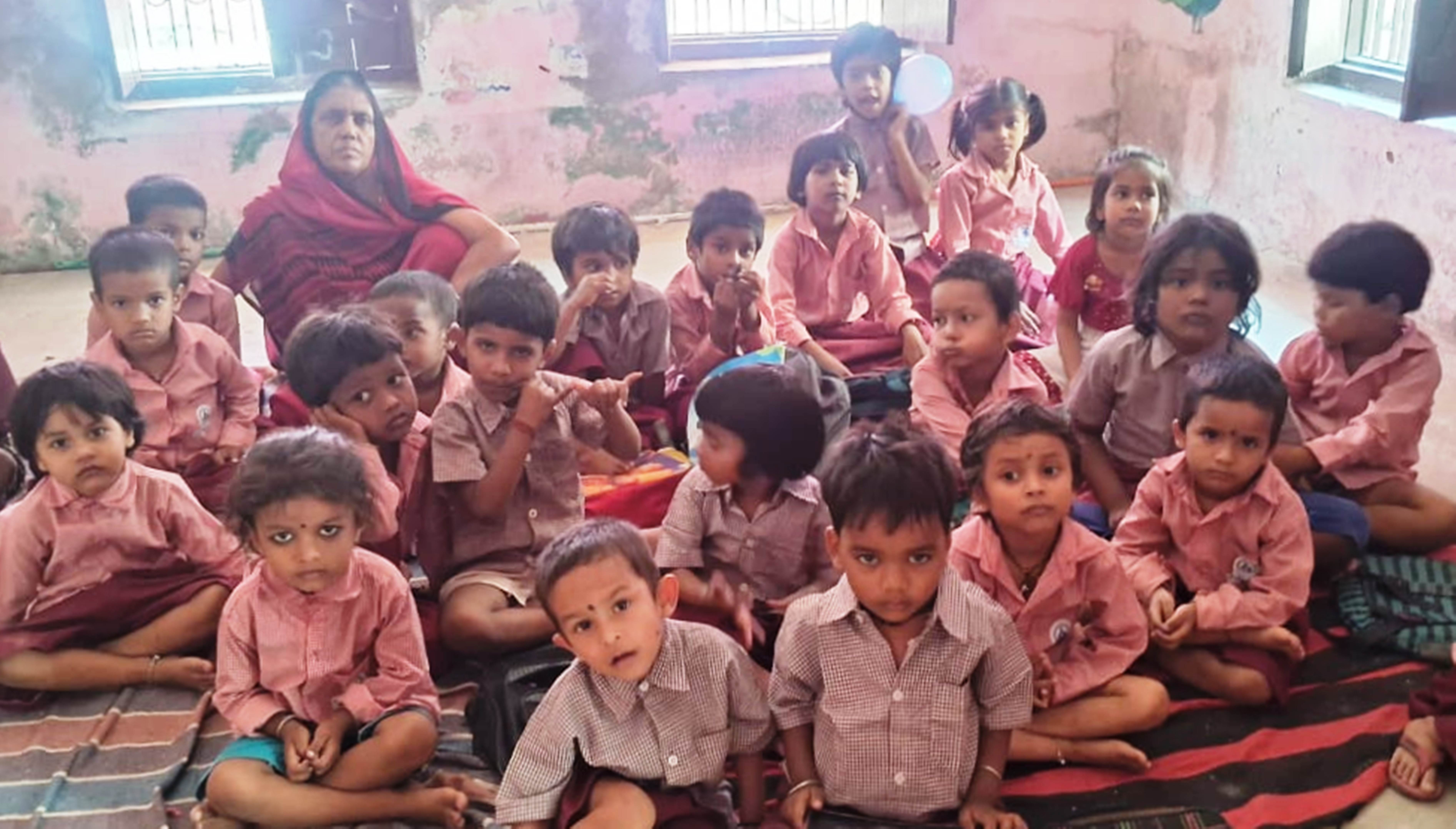 रोहतास के 2.85 लाख लाभुकों को दो महीने से नहीं मिला टेक होम राशन,सात महीने से मानदेय नहीं मिलने से सेविकाएं भी परेशान