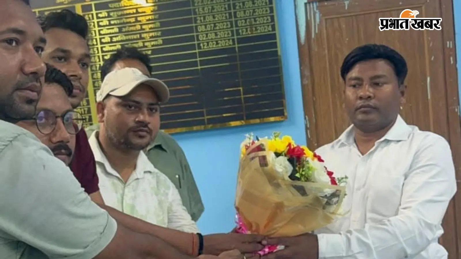 कौआकोल में अंचलाधिकारी चंदन चौधरी ने संभाला पदभार,
