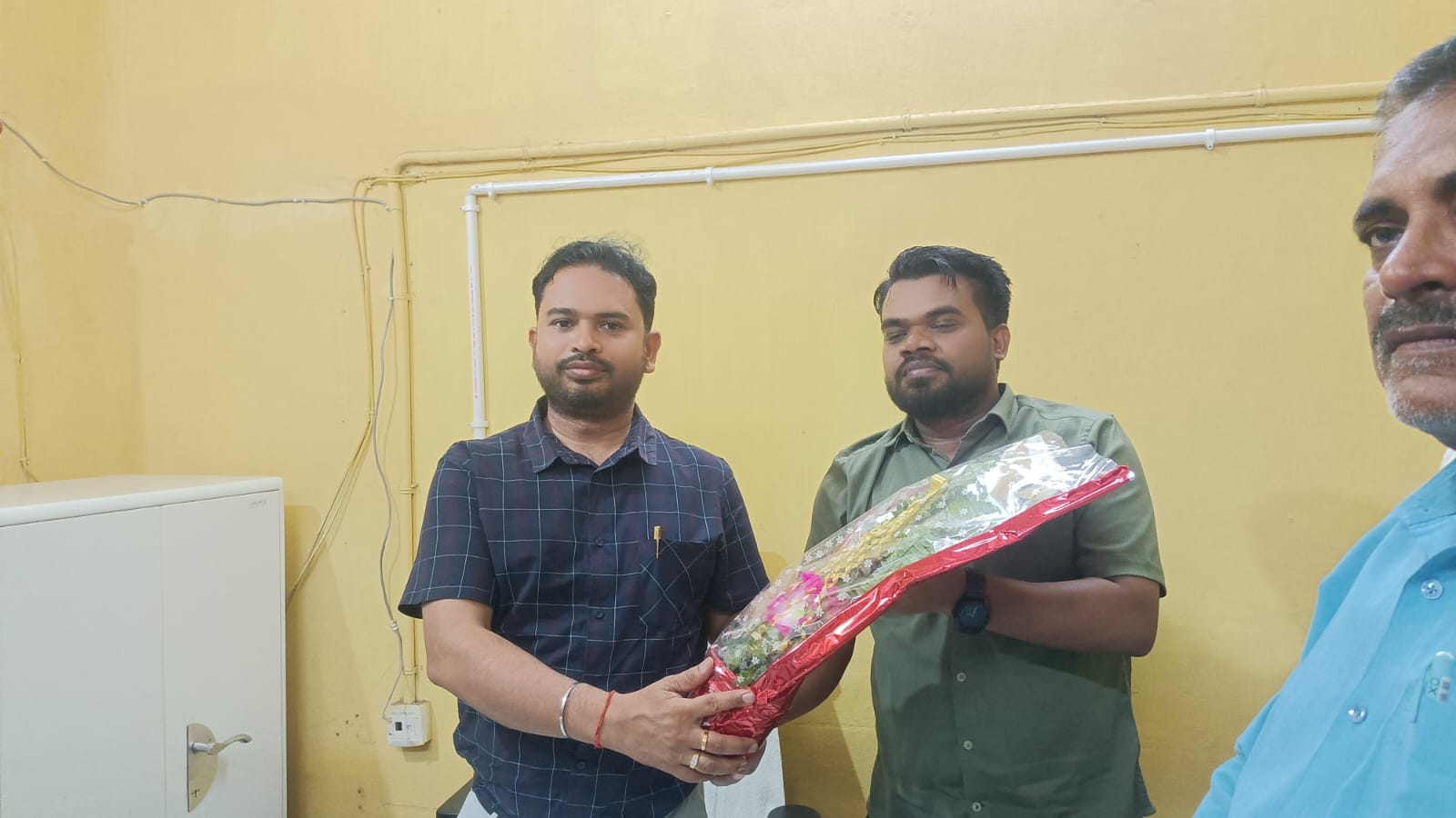 घोसी अंचल में नए अंचलाधिकारी ने संभाला कार्यभार, जनहित और राजस्व कार्यों को दी प्राथमिकता
