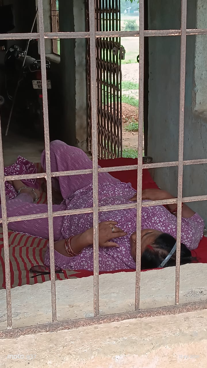 खड़गपुर के भीम बांध स्वास्थ्य उपकेंद्र में एएनएम की कार्यशैली पर ग्रामीणों का आक्रोश, वीडियो वायरल