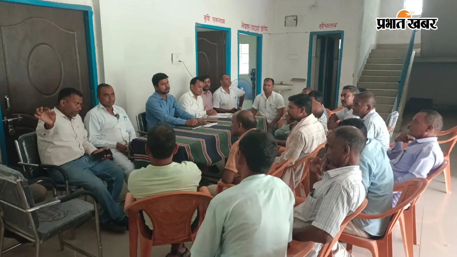 किसानों को सरकारी दर पर मिले खाद, उर्वरक विक्रेताओं को कृषि पदाधिकारी की सख्त चेतावनी