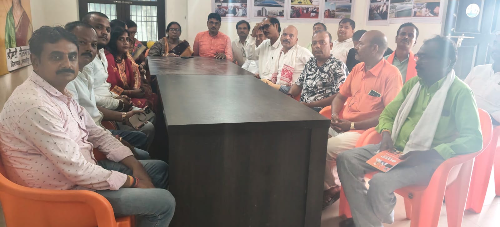 भाजपा की जिला बैठक में संगठन विस्तार पर मंथन, हर बूथ पर होगा 'मन की बात' का प्रसारण