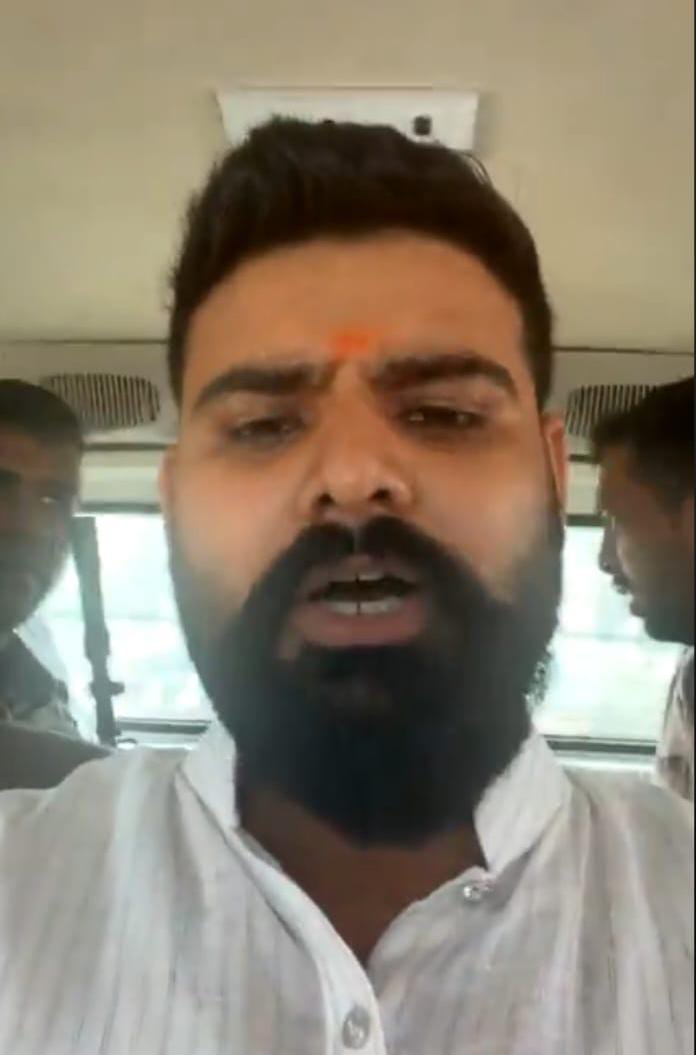 फर्जी हस्ताक्षर और मुहर के इस्तेमाल के आरोप में भाजपा नेता गिरफ्तार