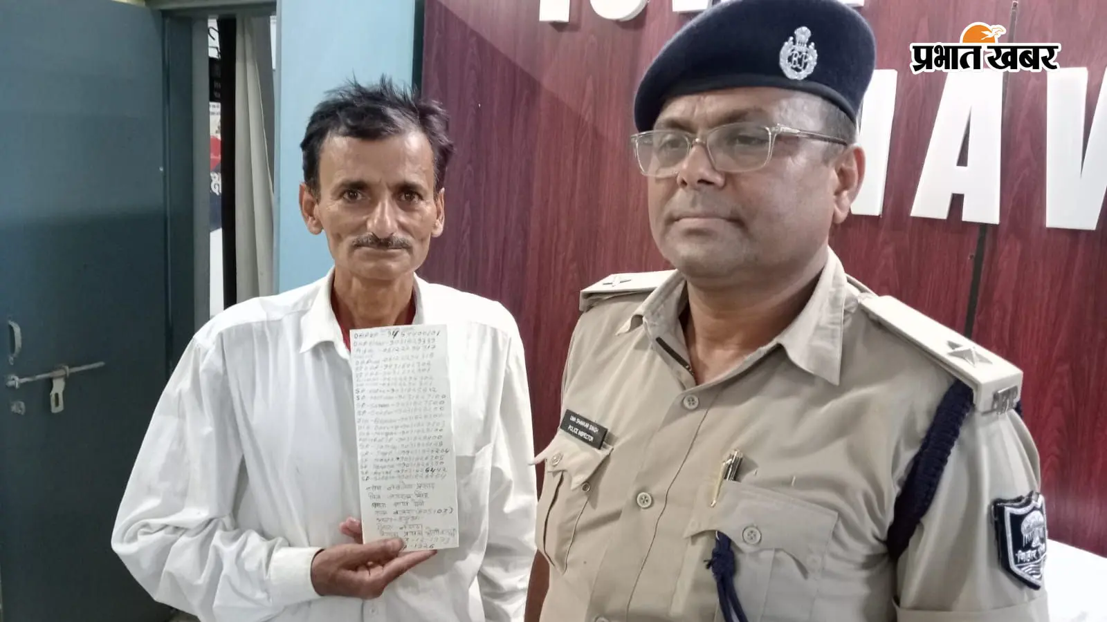 नवादा का 'गूगल मैन', एक बार नाम बताइए और सुनिए अधिकारियों की पूरी जानकारी