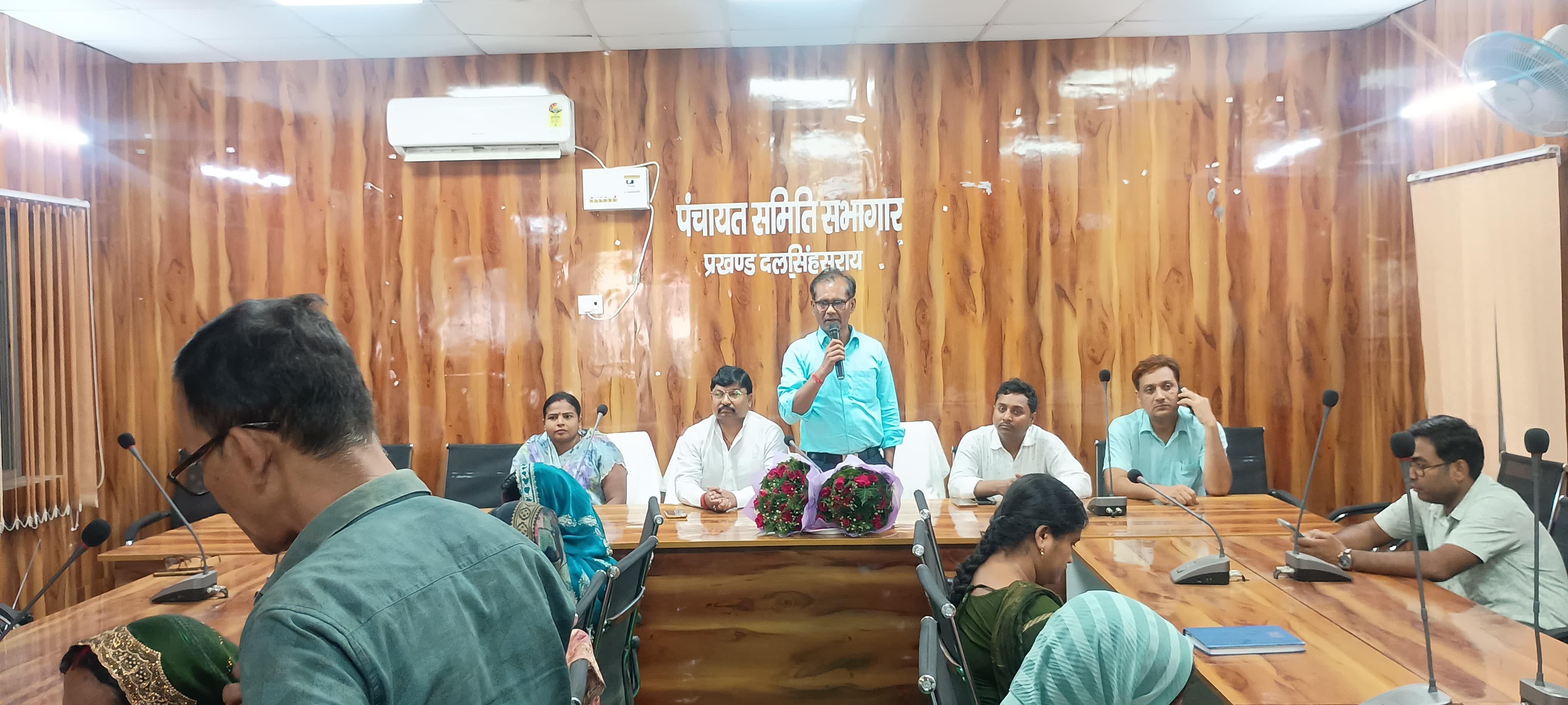 पंचायत समिति की बैठक में नल-जल और बिजली संकट पर हंगामा, समाधान की मांग