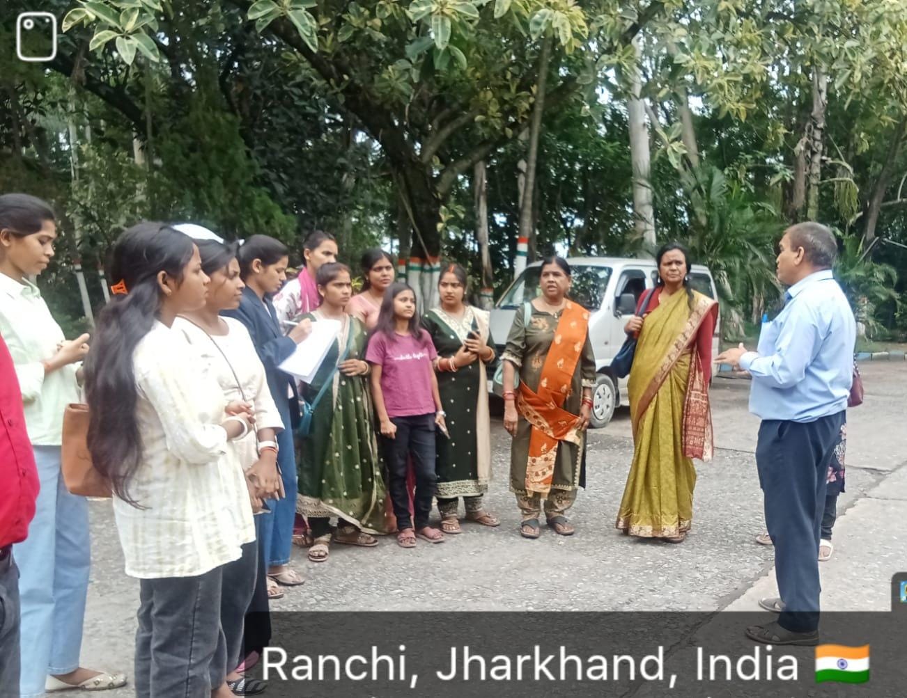 गृह विज्ञान के छात्रों ने किया शैक्षणिक भ्रमण
