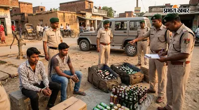 उत्पाद विभाग का एक्शन, ट्रॉली बैग से 90 लीटर बियर बरामद, दो तस्कर गिरफ्तार