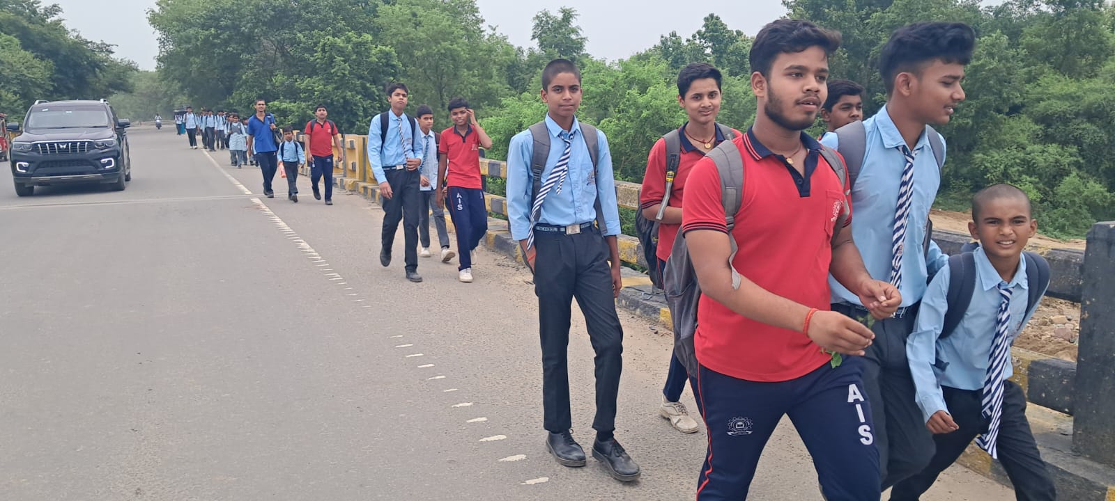 औरंगाबाद के दोमुहान पुल पर रोजाना हजारों लोगों की परीक्षा, डायवर्सन निर्माण अब भी अधूरा