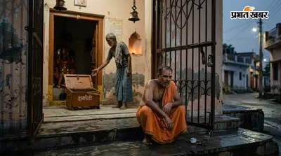 रात में हनुमान मंदिर का ताला तोड़कर चोरों ने उड़ाया चांदी का मुकुट, दानपेटी भी ले गए; सुबह खुला राज