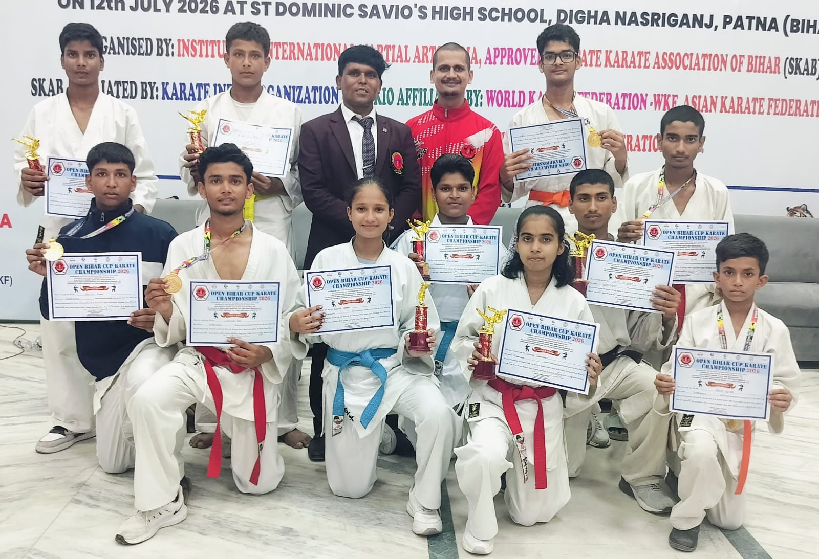 गोपालगंज के खिलाड़ियों का जलवा: राज्य स्तरीय कराटे प्रतियोगिता में जीते 11 मेडल, राष्ट्रीय खेल की तैयारी शुरू