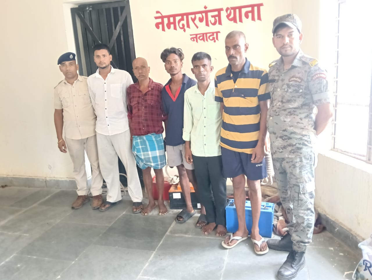 नवादा: वारंटियों समेत चार आरोपित पुलिस के हत्थे चढ़े, नेमदरगंज पुलिस की ताबड़तोड़ कार्रवाई