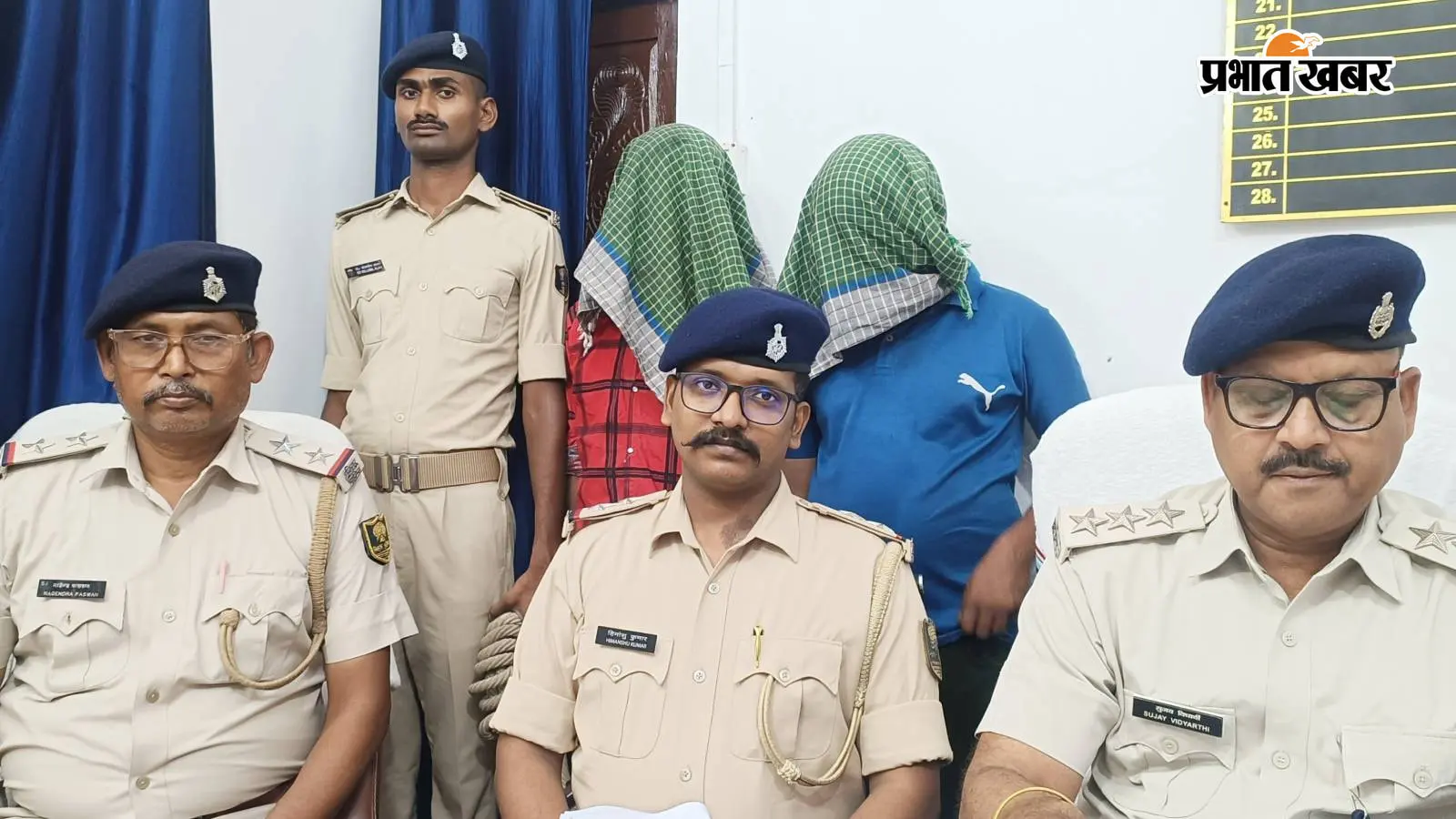 नवादा: 24 घंटे में चोरी का खुलासा, जेवरात और नकद के साथ दो शातिर गिरफ्तार