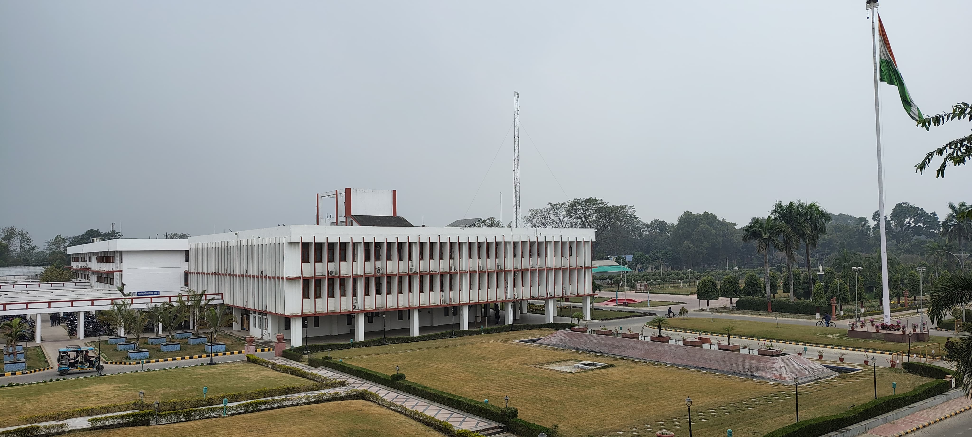 एसिड ब्लास्ट कांड की जांच रिपोर्ट सार्वजनिक करने की मांग