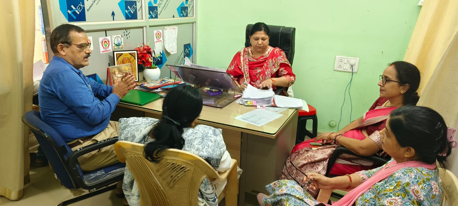 औरंगाबाद में घरेलू हिंसा पीड़ित महिलाओं को मिलेगी 15 हजार रुपये तक की सहायता, 27 आवेदिकाओं को बुलाने का निर्देश