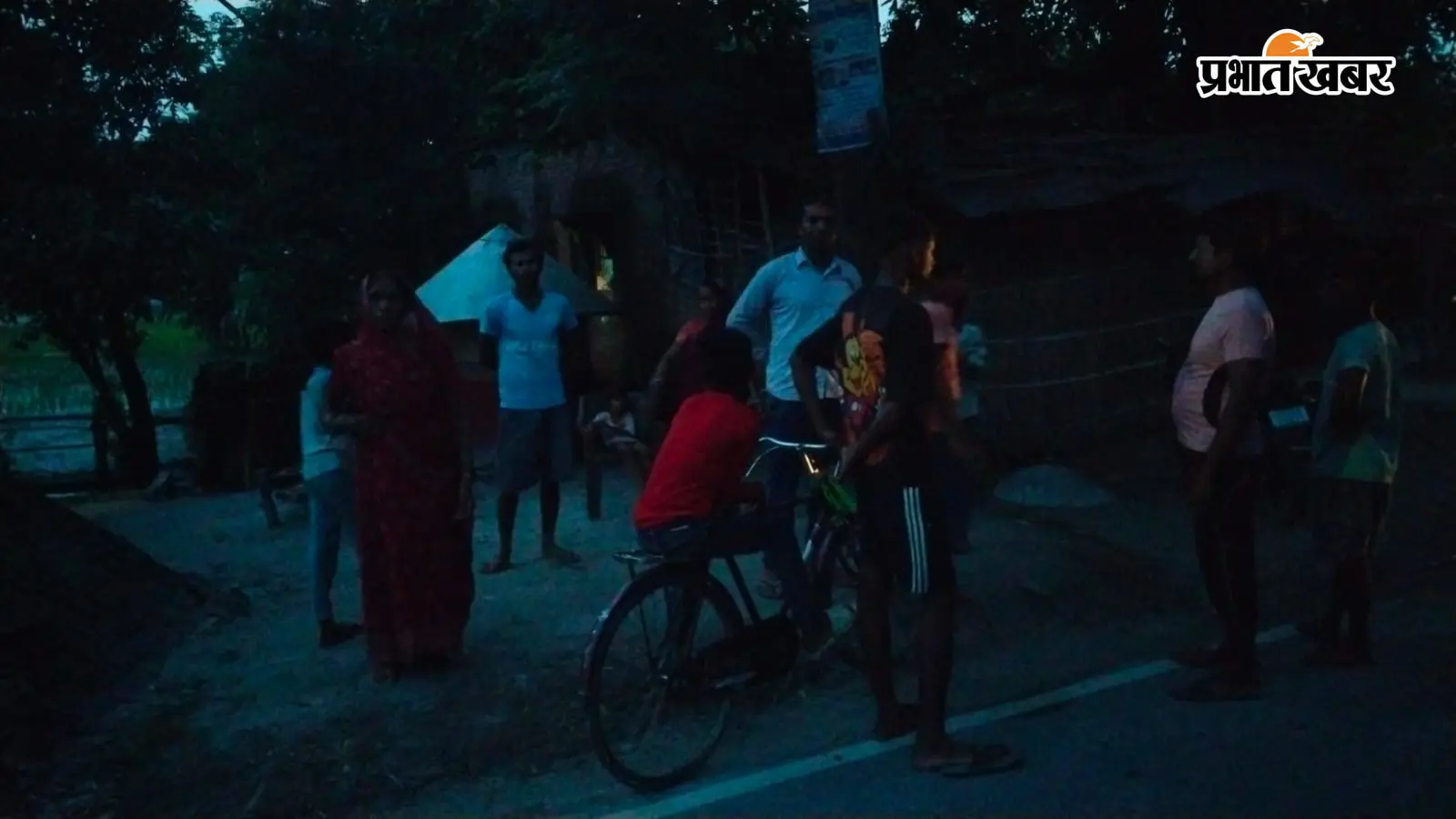 गोपालगंज के कटेया में बंद घर का ताला तोड़कर चोरी, नकदी समेत दो लाख की संपत्ति ले उड़े चोर