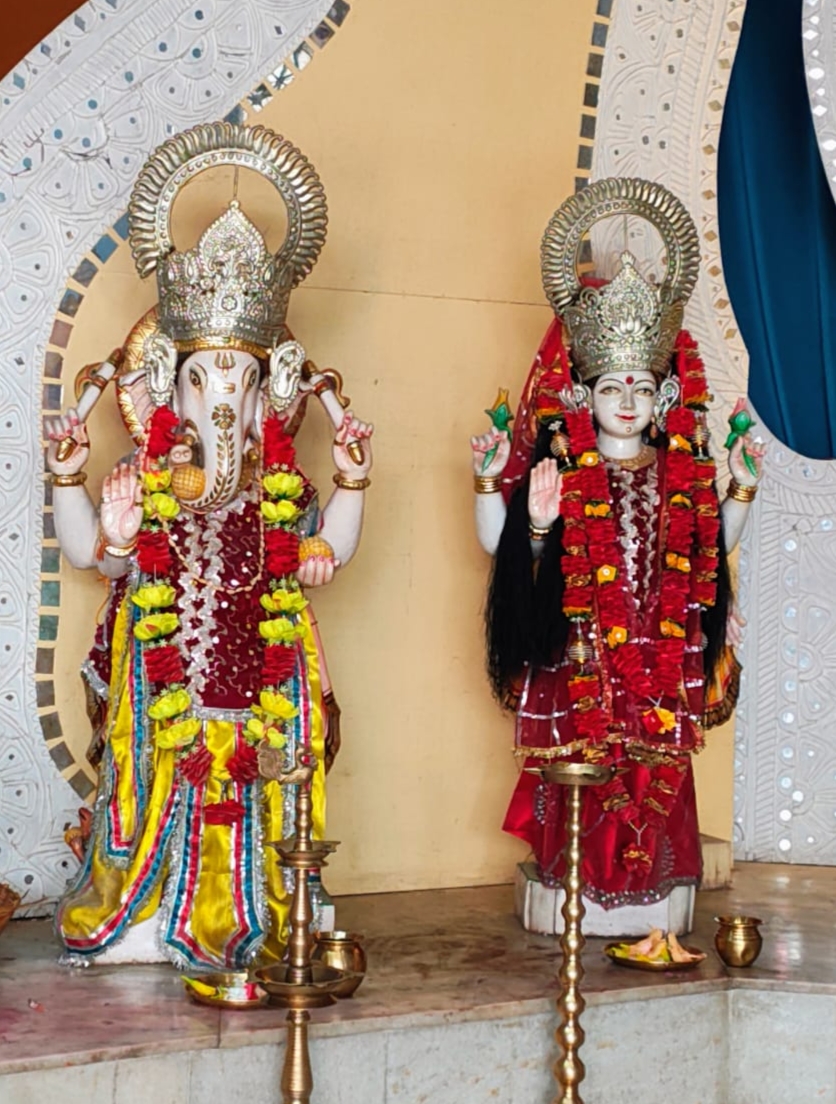 आज का दर्शन: पूर्णिया के गोकुलकृष्ण में गणेश-लक्ष्मी के दर्शन से मिलती है सुख-समृद्धि की कामना