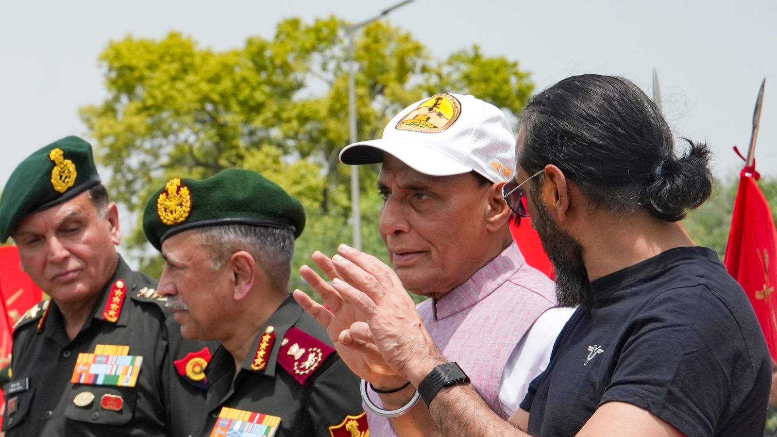 राष्ट्रीय समर स्मारक से रवाना हुई 'शौर्य विजय यात्रा', राजनाथ सिंह ने किया शुभारंभ