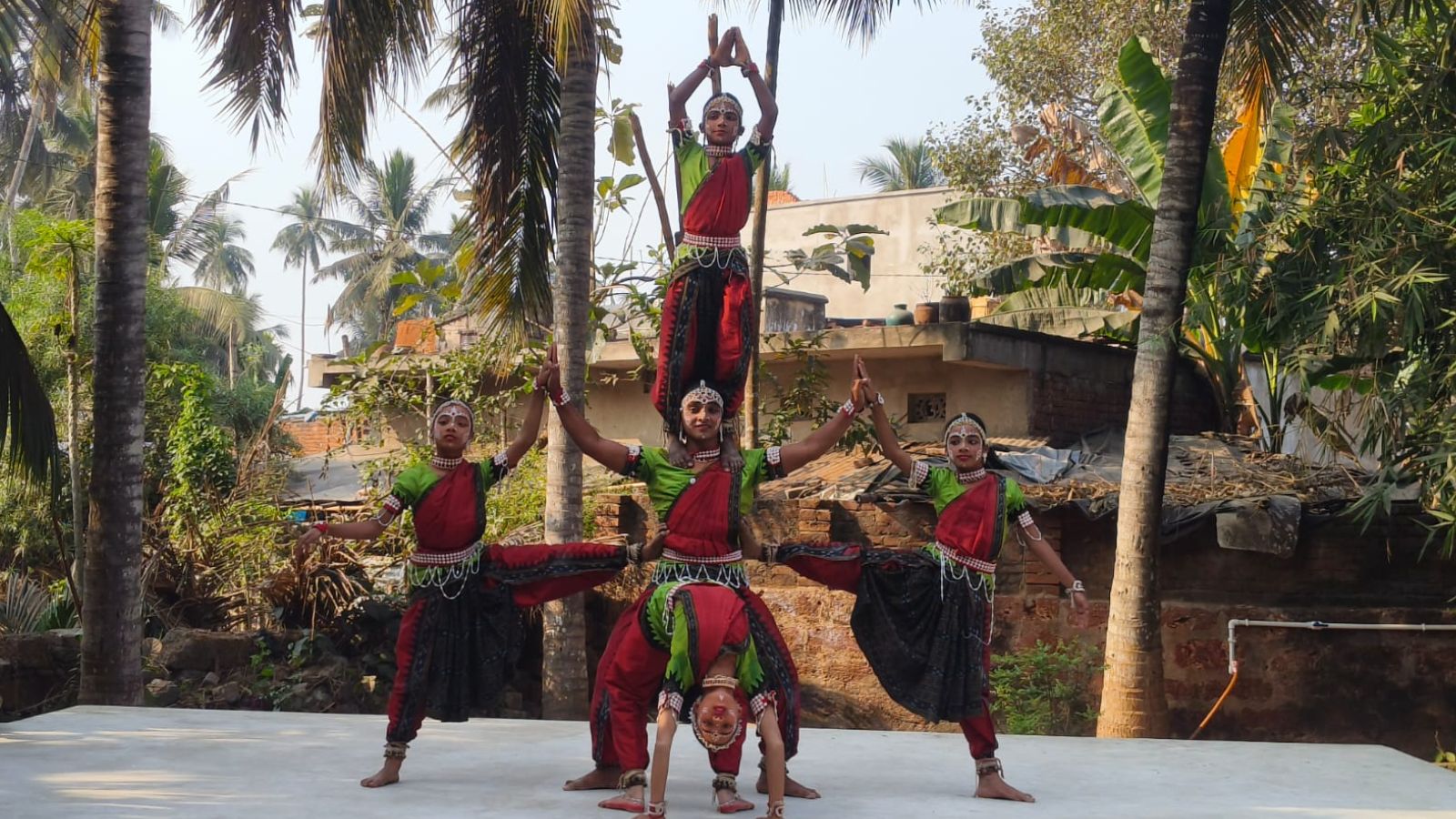 गोटिपुओ नृत्य पेश करते रघुराजपुर का कलाकार. (फाइल फोटो)