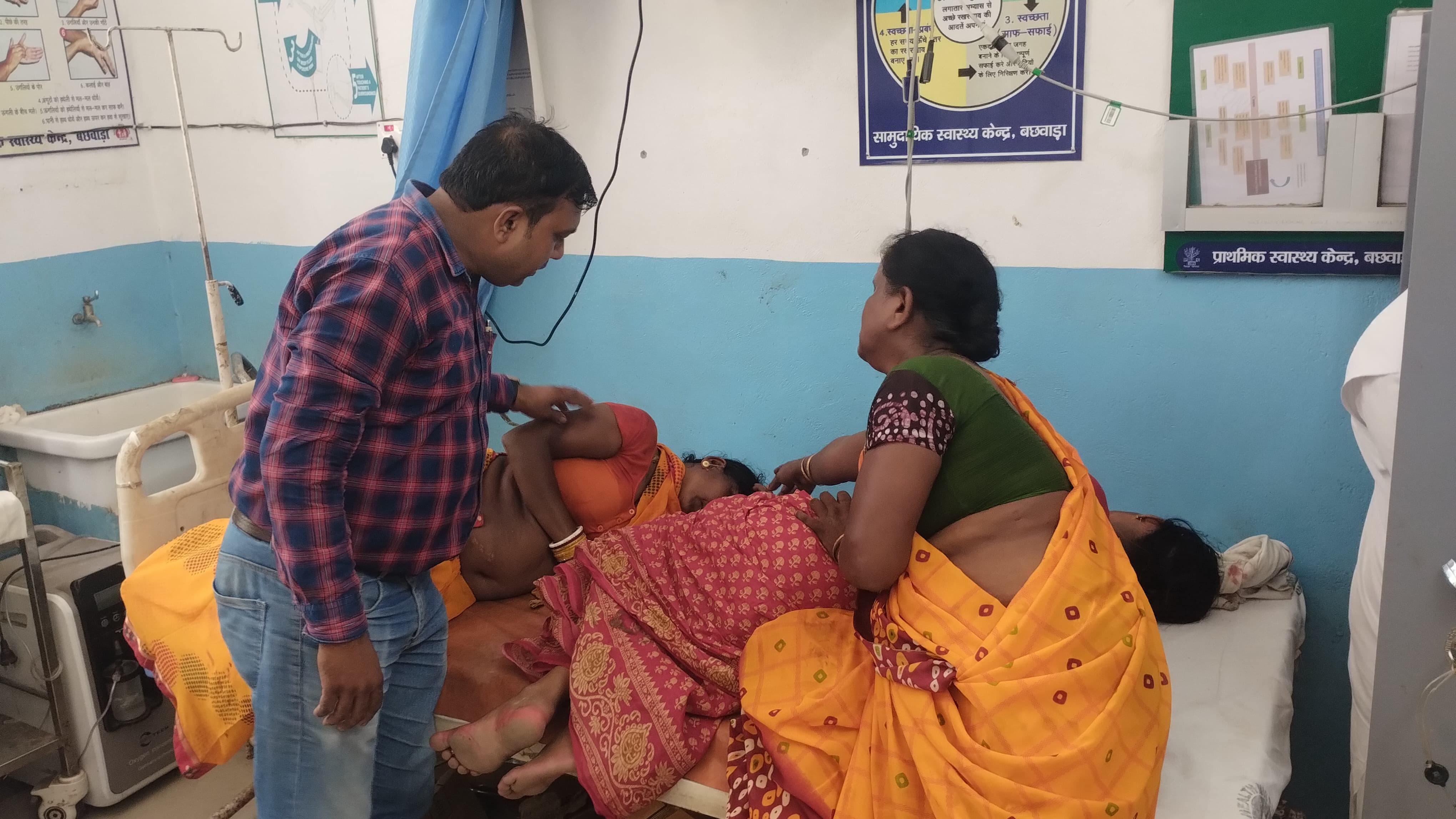 गंगा स्नान से लौट रहे श्रद्धालुओं का ऑटो बेगूसराय NH-28 पर पलटा, चालक समेत सात लोग घायल