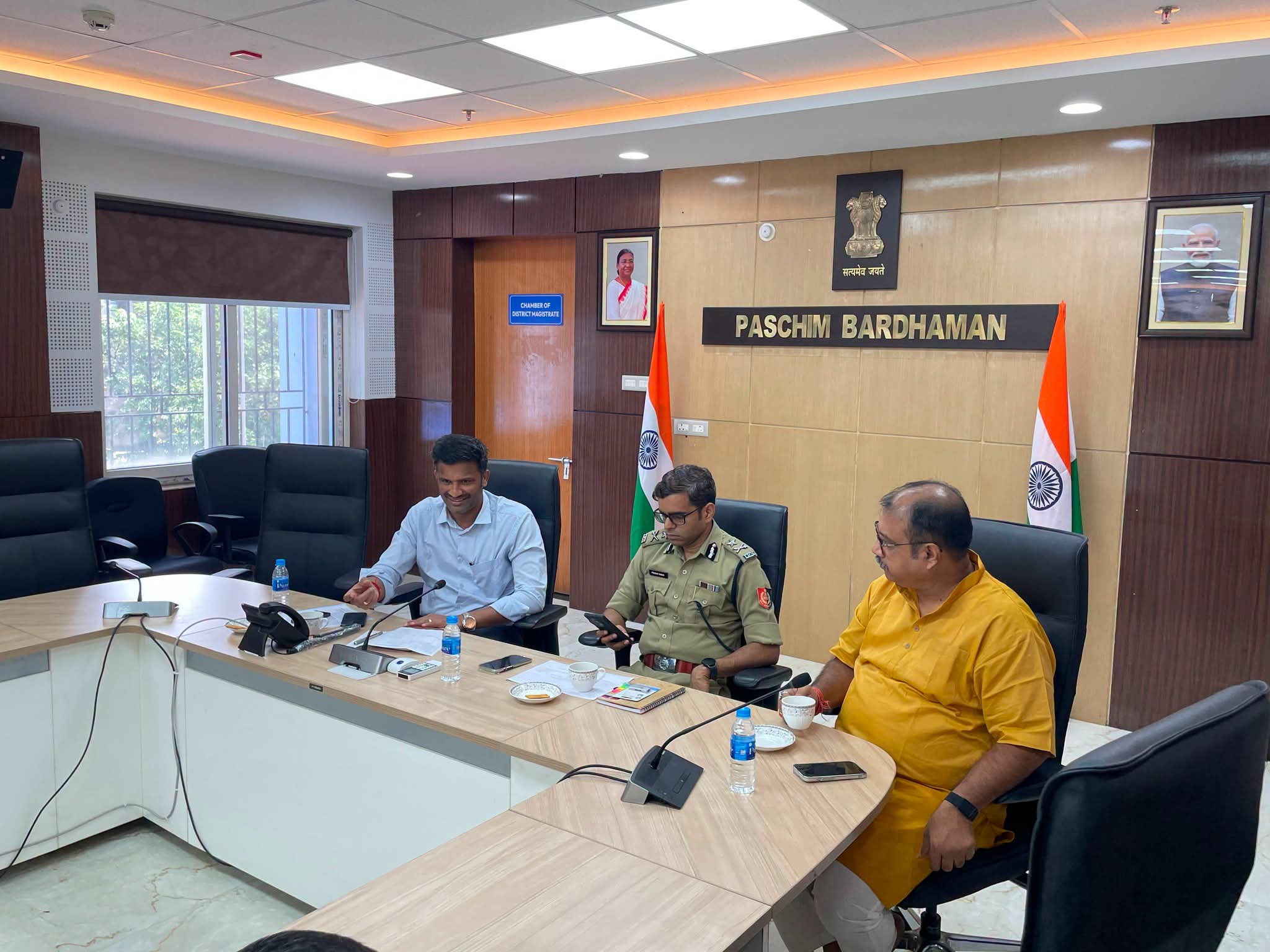 आसनसोल में रेलवे फ्रेट कॉरिडोर परियोजना पर उच्चस्तरीय बैठक, बाधा दूर करने पर बनी सहमति