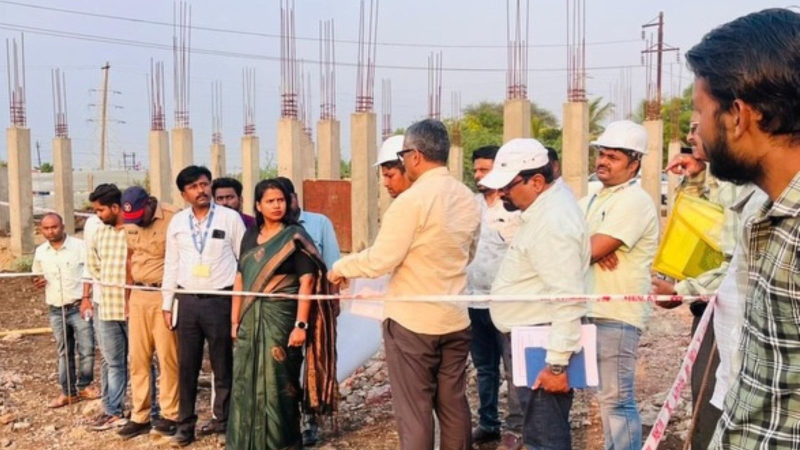 निरीक्षण के दौरान IAS संजीता (PC-इंस्टाग्राम) 