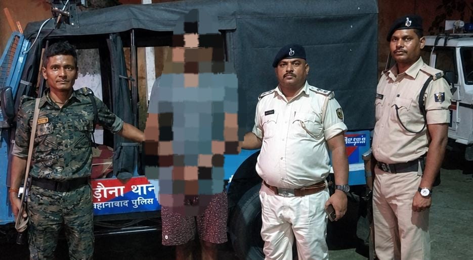 जहानाबाद पुलिस का बड़ा अभियान. हत्या के प्रयास, शराब और वारंट मामलों में 11 आरोपी गिरफ्तार, 11 ने किया सरेंडर