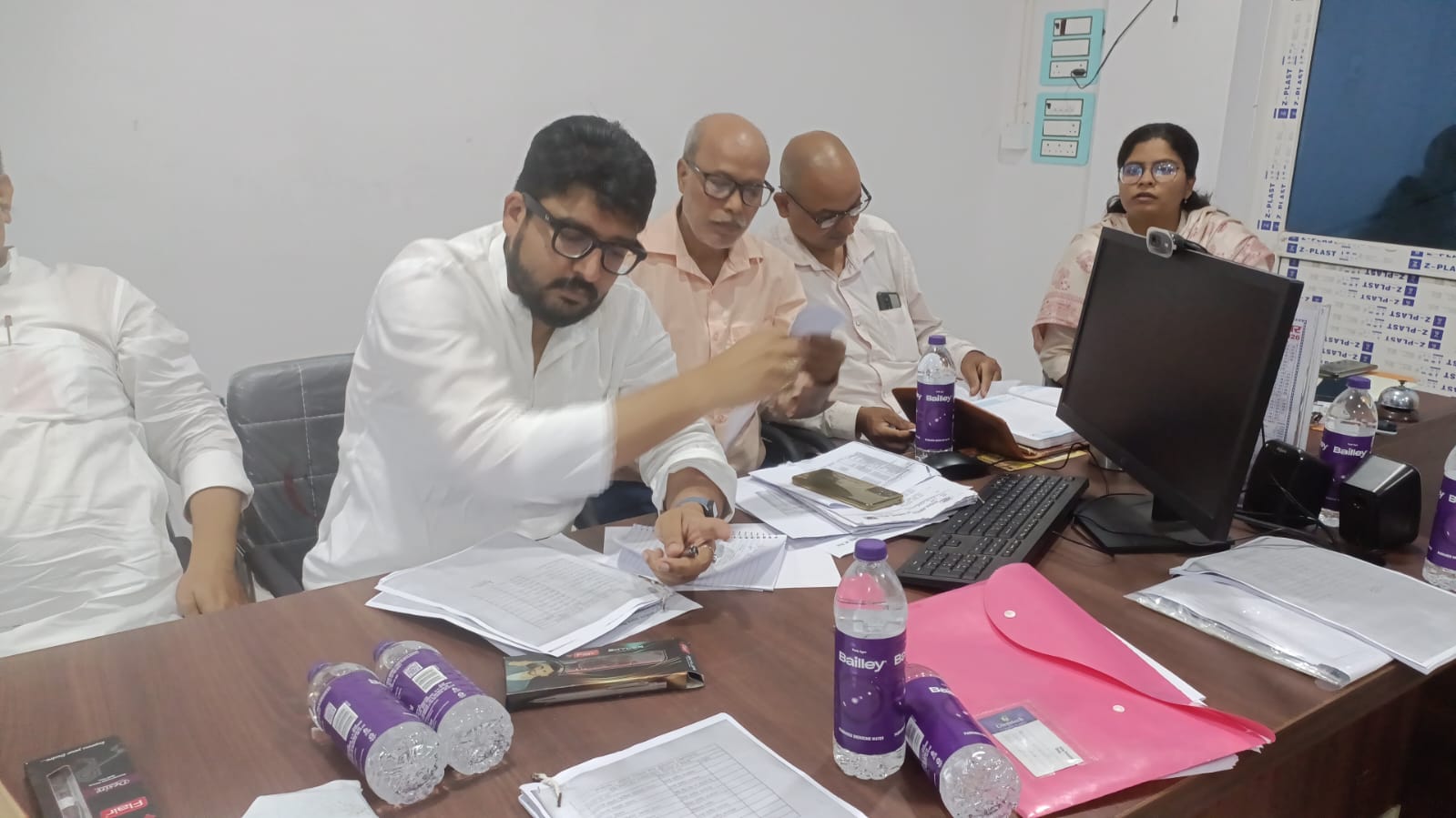 जहानाबाद में आंगनबाड़ी से लेकर अस्पताल तक अधिकारियों से तीखे सवाल, विधायक ने दिए सख्त निर्देश