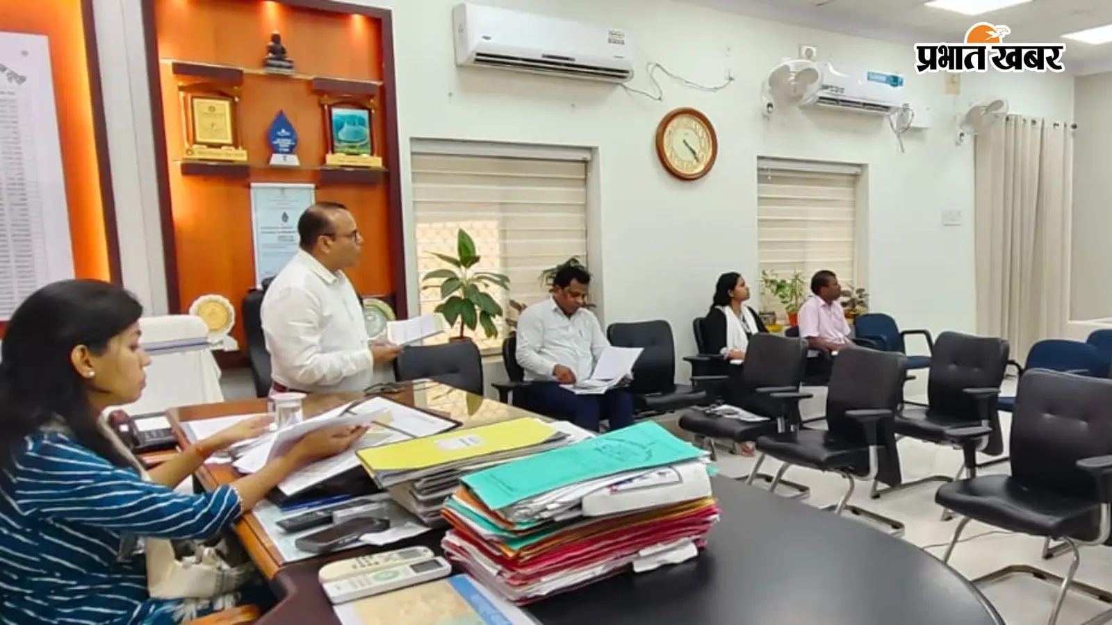 नालंदा में CMR आपूर्ति की धीमी रफ्तार पर DM ने जताई नाराजगी, एक सप्ताह में 100% लक्ष्य पूरा करने का निर्देश