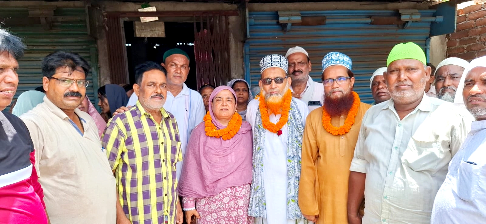 बरकट्ठा से हज यात्रा के लिए दो जायरीन मक्का मदीना शरीफ के लिए रवाना