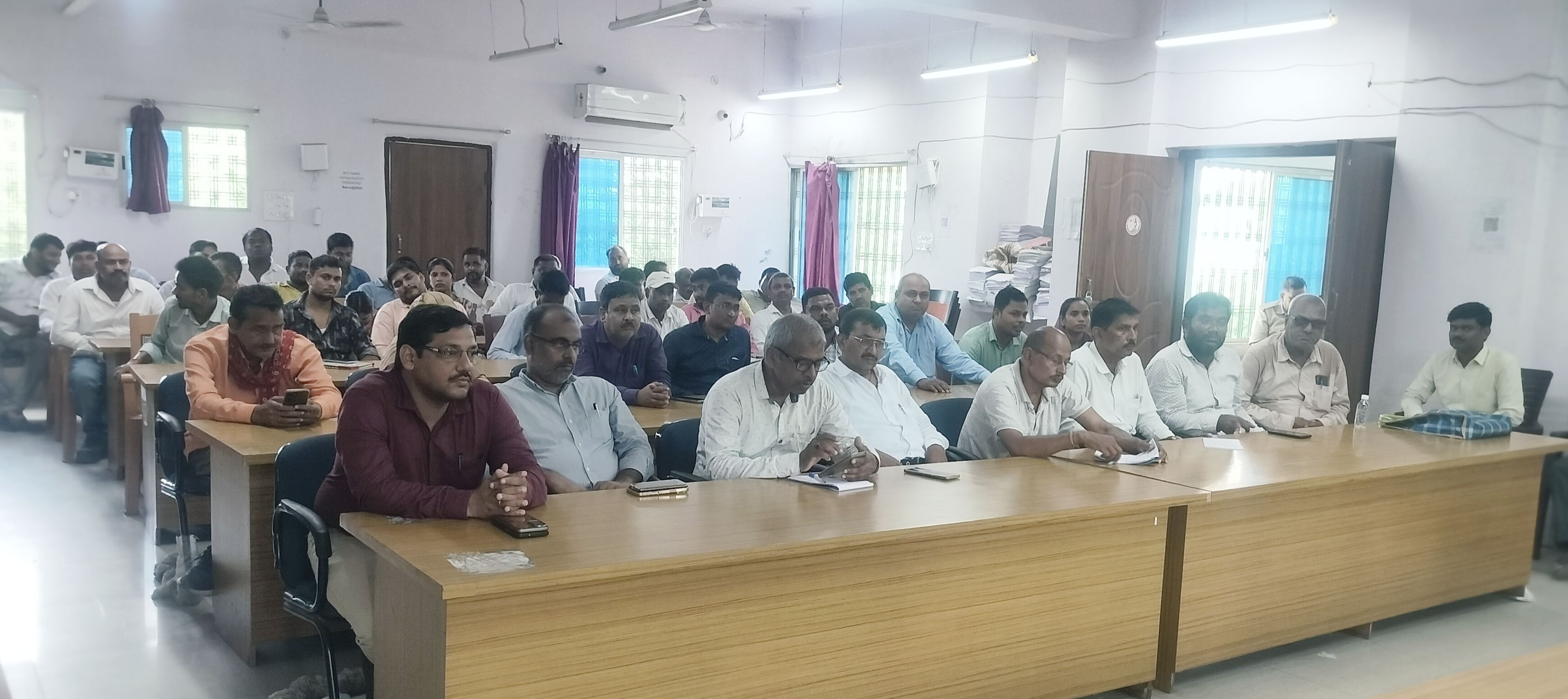 औरंगाबाद: बारुण में 19 और 20 जुलाई को भारी बारिश की चेतावनी, वरीय उप समाहर्ता ने की आपात बैठक