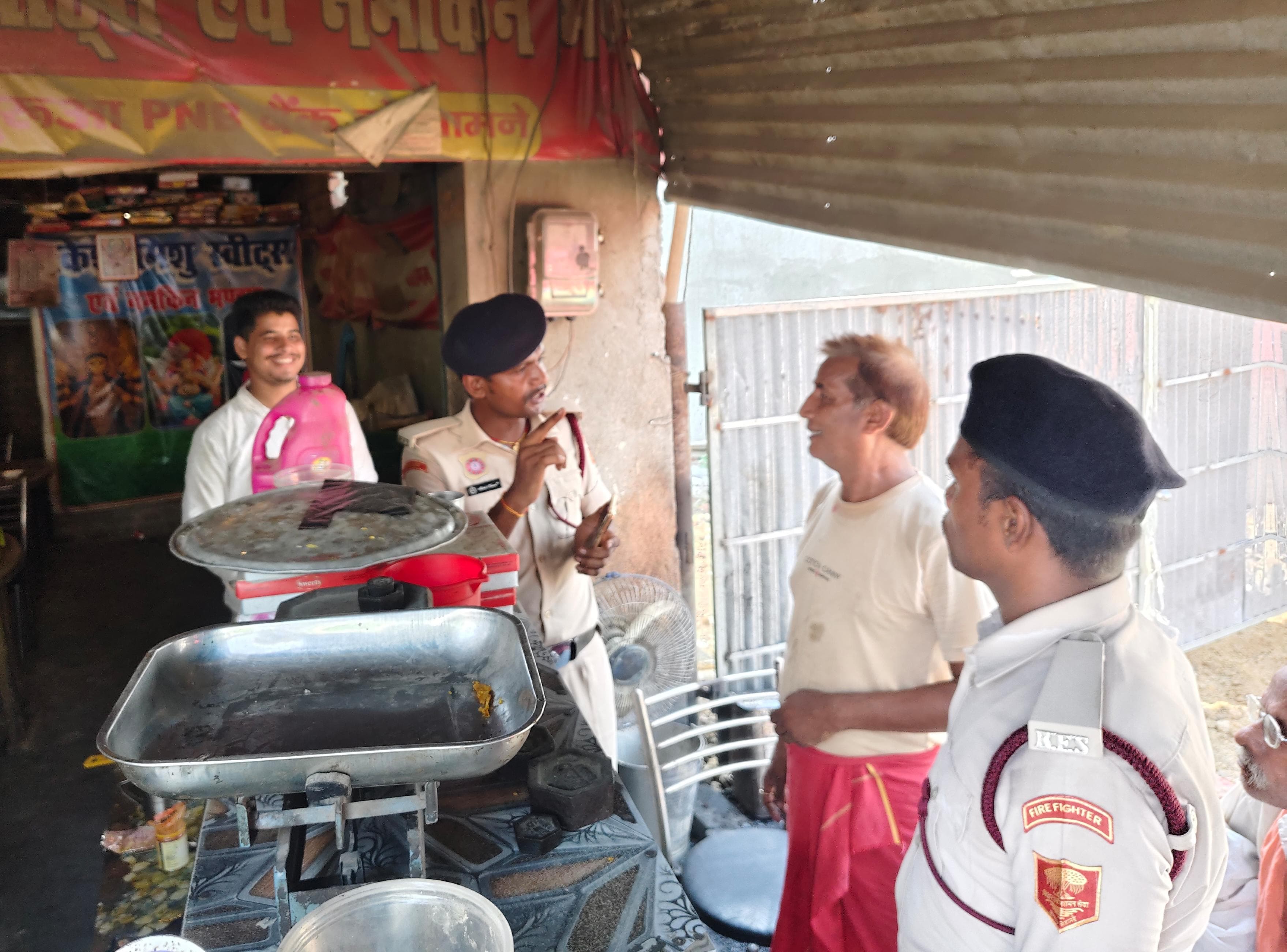 अग्नि सुरक्षा के प्रति लोगों को किया जागरूक