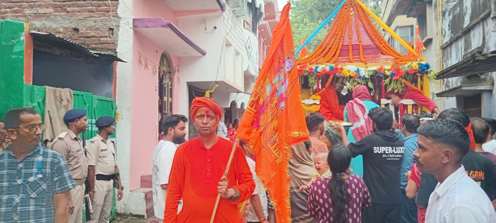 बेतिया में उमड़ी आस्था, भगवान जगन्नाथ की रथयात्रा में हजारों श्रद्धालुओं ने किए दर्शन