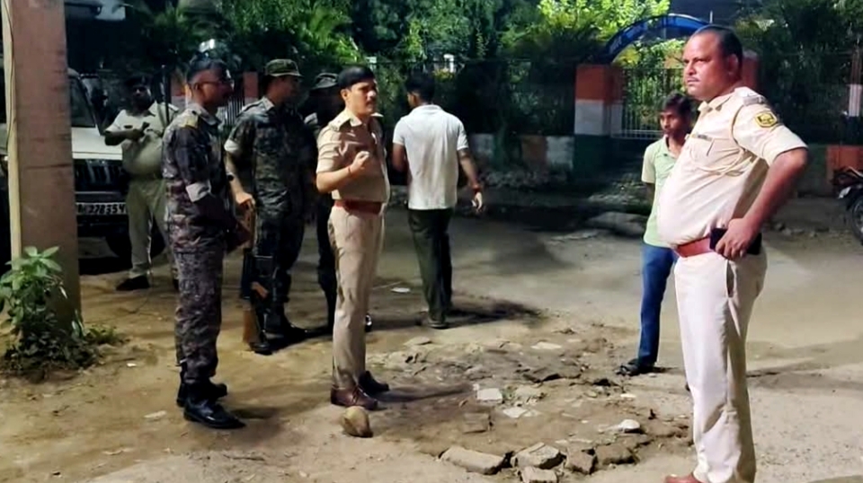 नवादा: एनएच-20 पर अकौना बाजार के पास तेज रफ्तार जेसीबी ने बाइक सवार कारोबारी को कुचला, मौके पर मौत