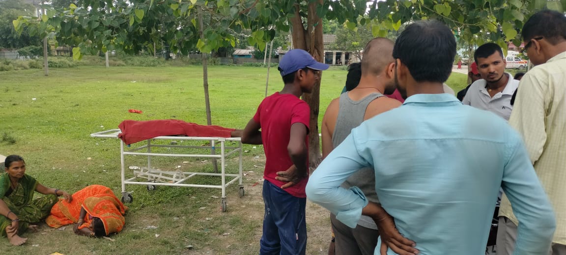 खेत में पटवन के दौरान करंट लगने से किसान की मौत, परिवार में मचा कोहराम