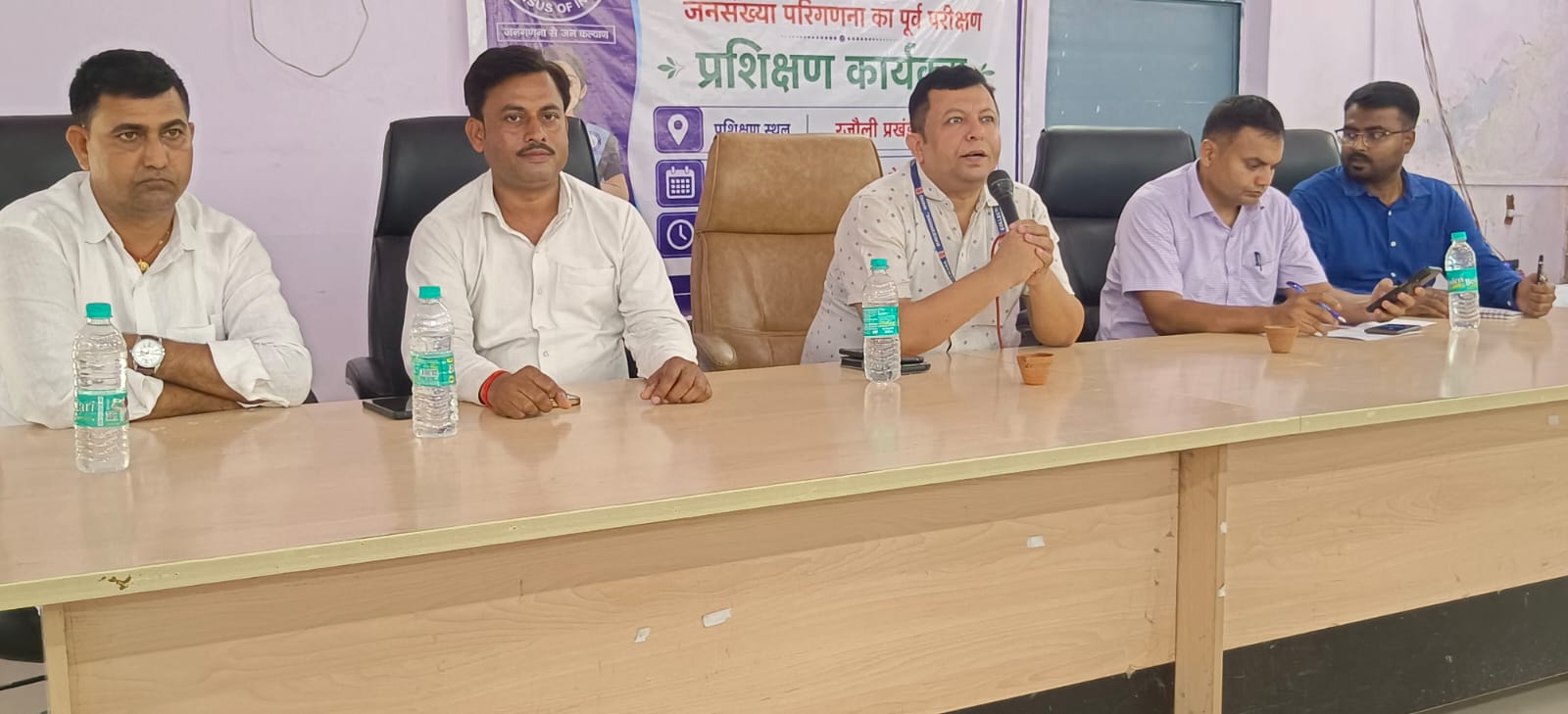 नवादा : रजौली में छह हजार नए राशन कार्ड बनाने का लक्ष्य, बीडीओ की अध्यक्षता में हुई महत्वपूर्ण बैठक