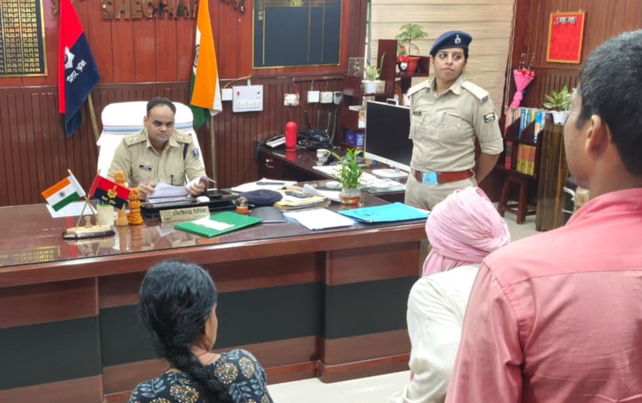 शिवहर एसपी ने जनता दरबार में सुनीं शिकायतें, सभी थानों में रोज रोल कॉल का आदेश