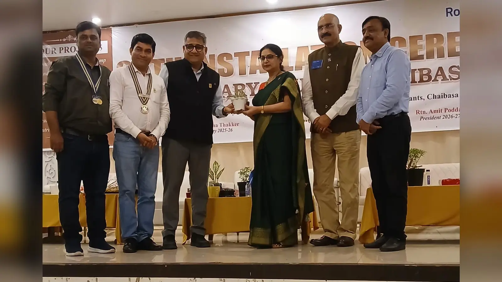 रोटरी क्लब के नये अध्यक्ष व सचिव ने ली शपथ
